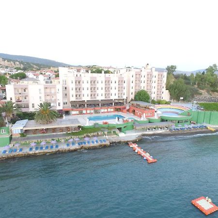 Hotel Leon Foça Exterior foto